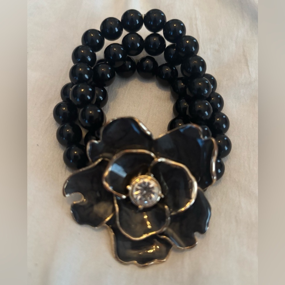 Black Floral Costume Bracelet - Picture 1 of 2